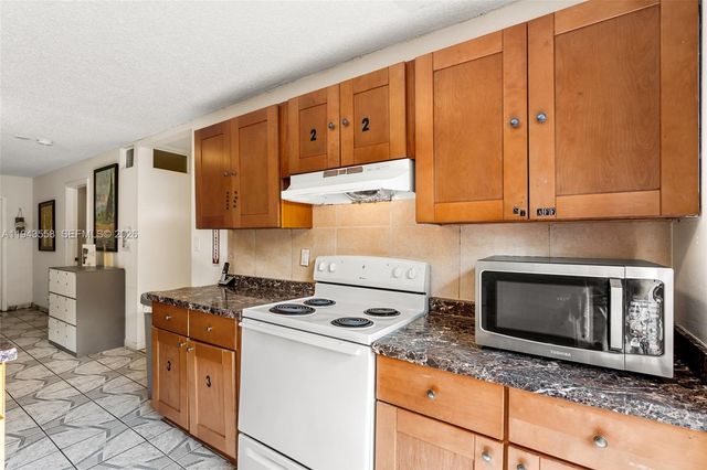 1112 NE 5th Ave, Fort Lauderdale, FL 33304