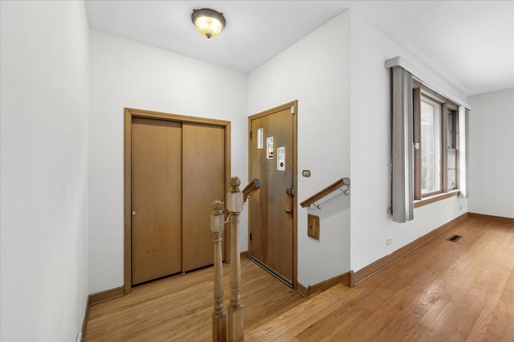 10300 Milford, Westchester, IL 60154 — photo 3