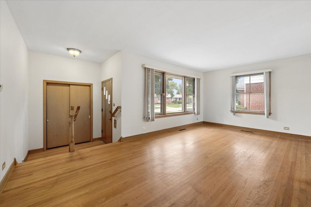 10300 Milford, Westchester, IL 60154 — photo 5