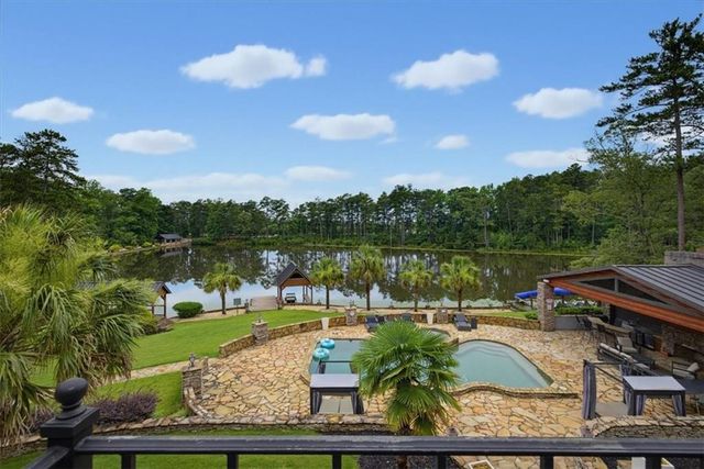 4095 E Highway 166, Carrollton, GA 30116
