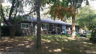 6741 HIGHLAND Road, Waterford Twp, MI 48327