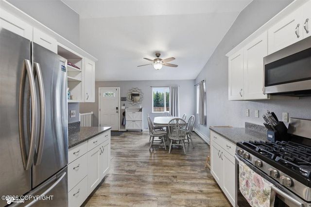 6945 S Hallie Drive, Wasilla, AK 99623