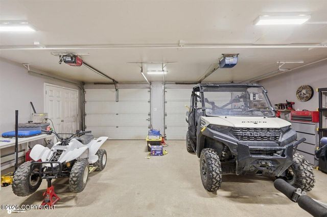 6945 S Hallie Drive, Wasilla, AK 99623