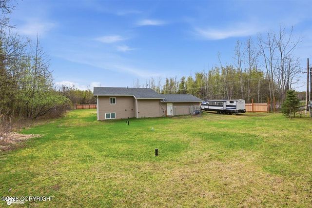 6945 S Hallie Drive, Wasilla, AK 99623