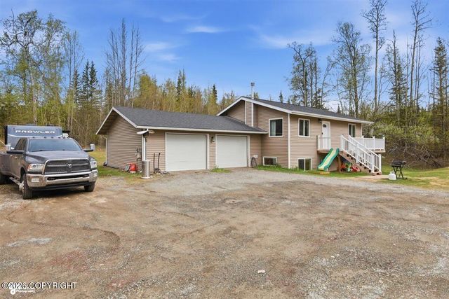 6945 S Hallie Drive, Wasilla, AK 99623