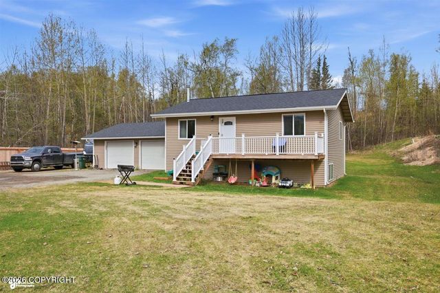6945 S Hallie Drive, Wasilla, AK 99623