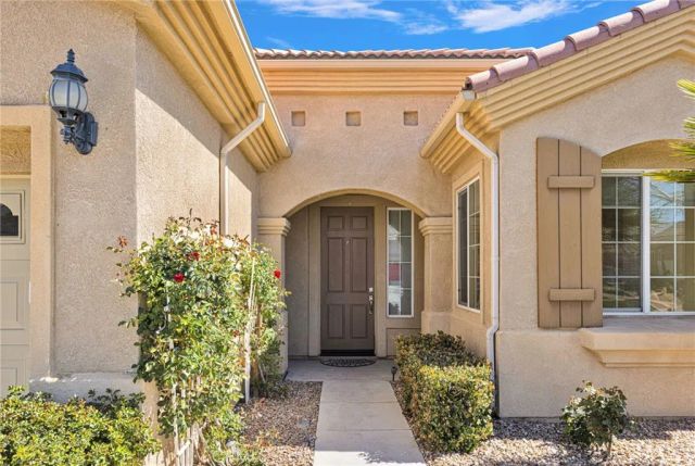 10855 Katepwa Street, Apple Valley, CA 92308