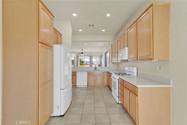 10855 Katepwa Street, Apple Valley, CA 92308