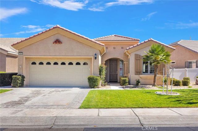 10855 Katepwa Street, Apple Valley, CA 92308