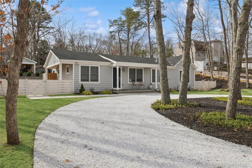 6 W Landing Road, Hampton Bays, NY 11946