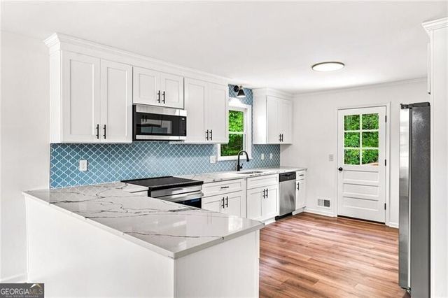 549 Rivercrest Drive, Woodstock, GA 30188