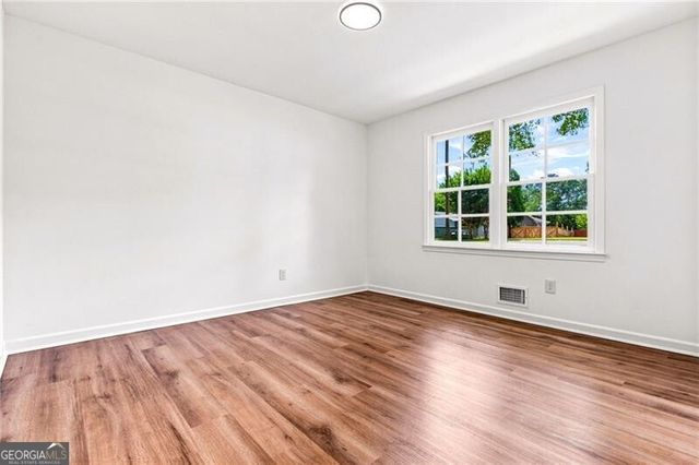 549 Rivercrest Drive, Woodstock, GA 30188
