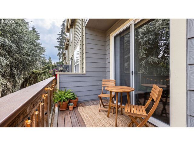 12010 Sw CHUKAR Ter, Beaverton, OR 97007