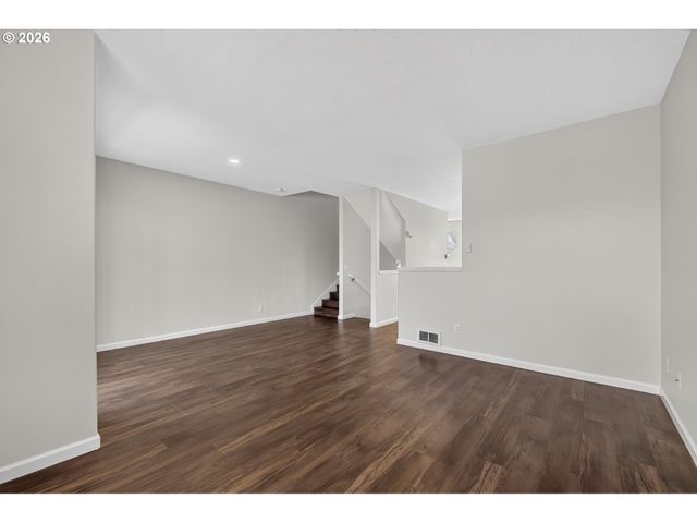 12010 Sw CHUKAR Ter, Beaverton, OR 97007