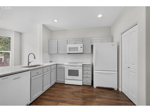 12010 Sw CHUKAR Ter, Beaverton, OR 97007