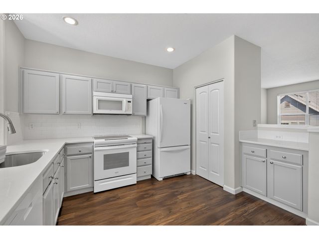 12010 Sw CHUKAR Ter, Beaverton, OR 97007