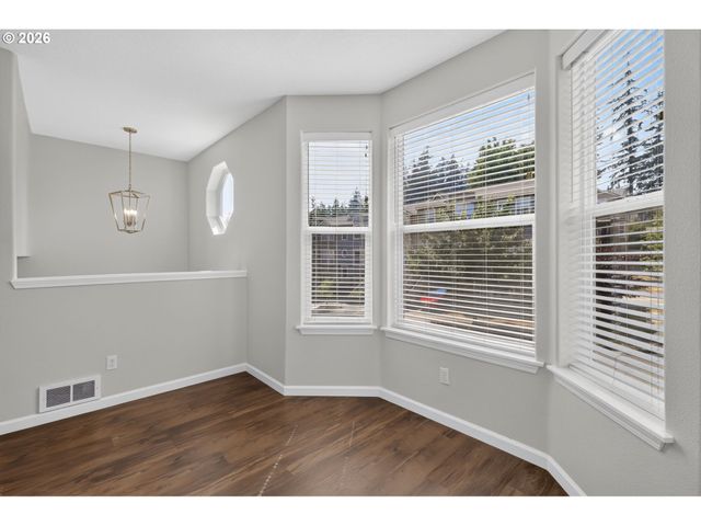 12010 Sw CHUKAR Ter, Beaverton, OR 97007