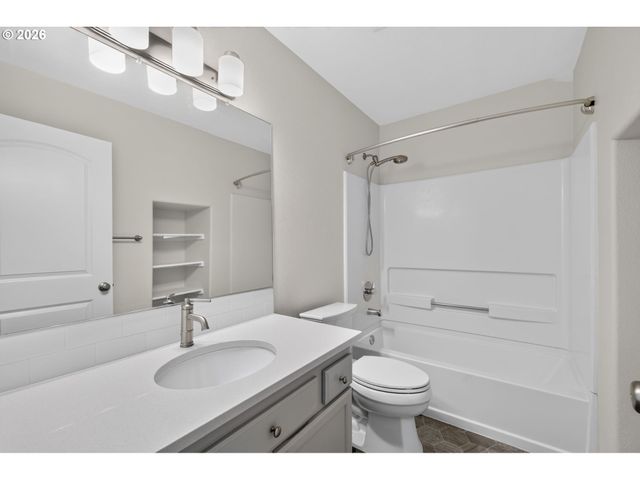 12010 Sw CHUKAR Ter, Beaverton, OR 97007