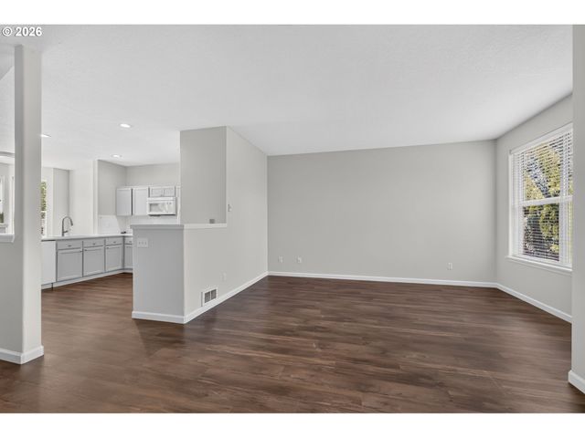 12010 Sw CHUKAR Ter, Beaverton, OR 97007