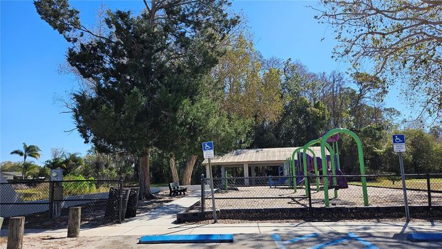 5488 CARROLLWOOD MEADOWS DRIVE, Tampa, FL 33625