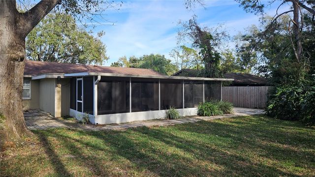 5488 CARROLLWOOD MEADOWS DRIVE, Tampa, FL 33625