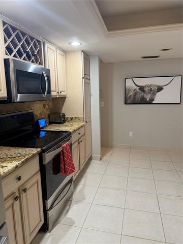 5488 CARROLLWOOD MEADOWS DRIVE, Tampa, FL 33625