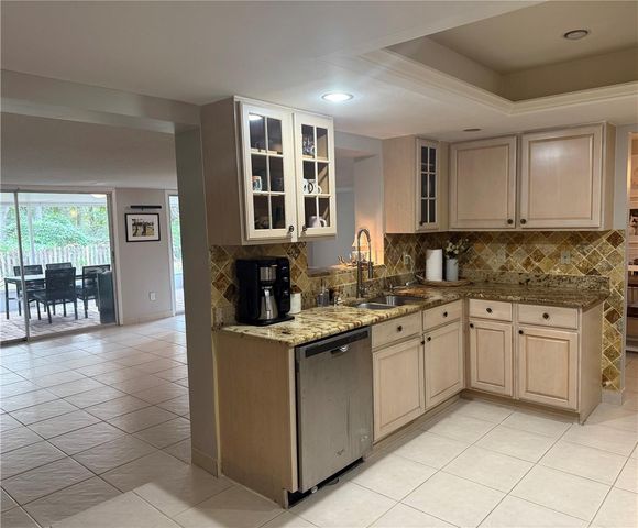 5488 CARROLLWOOD MEADOWS DRIVE, Tampa, FL 33625