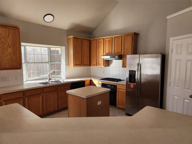 328 Ashley Place, Murphy, TX 75094