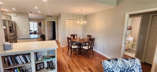 1417 Foxfire LN, Naples, FL 34104