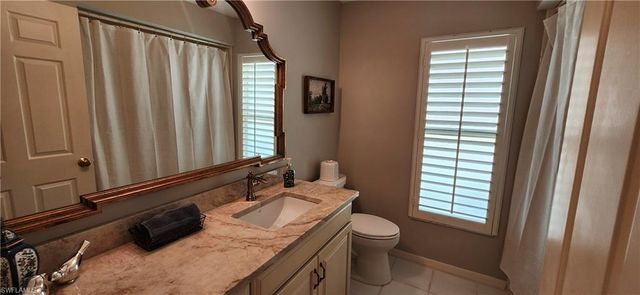 1417 Foxfire LN, Naples, FL 34104