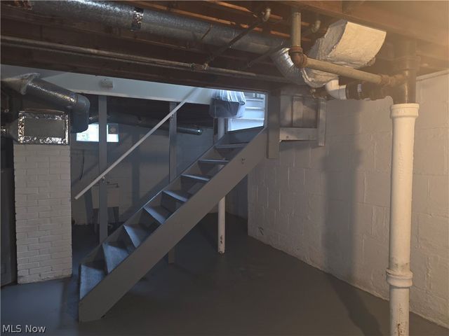 815 Russell Avenue, Akron, OH 44307