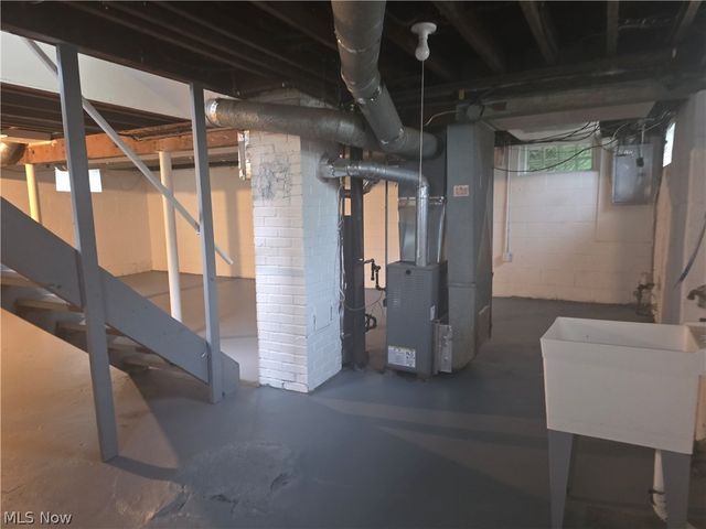 815 Russell Avenue, Akron, OH 44307