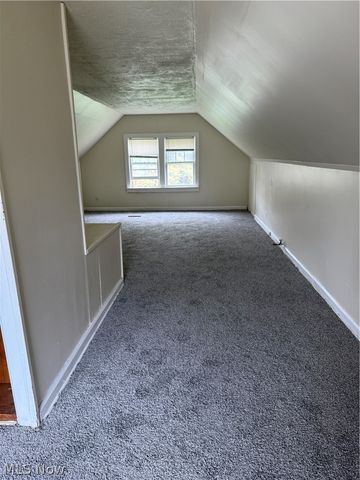 815 Russell Avenue, Akron, OH 44307