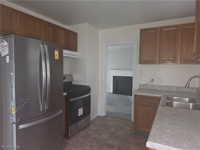 815 Russell Avenue, Akron, OH 44307