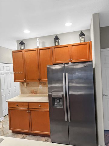 1462 Running Oak Ct, Royal Palm Beach, FL 33411