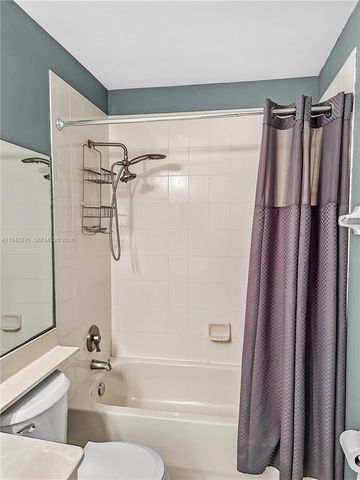 1462 Running Oak Ct, Royal Palm Beach, FL 33411