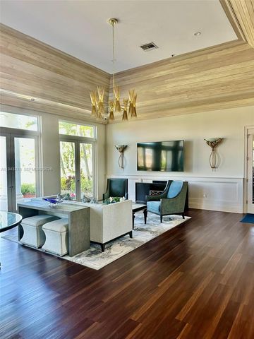 1462 Running Oak Ct, Royal Palm Beach, FL 33411