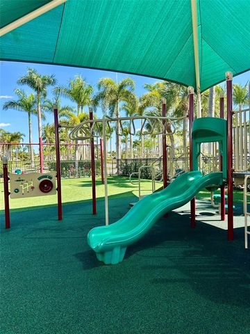 1462 Running Oak Ct, Royal Palm Beach, FL 33411