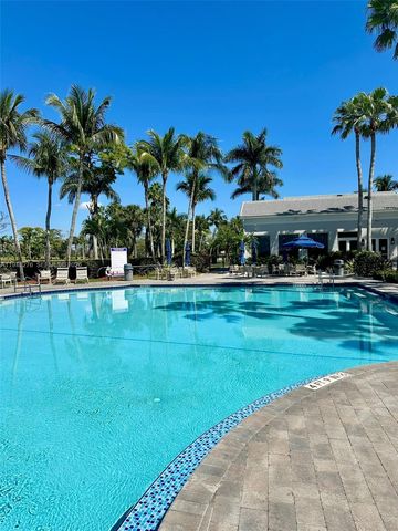 1462 Running Oak Ct, Royal Palm Beach, FL 33411