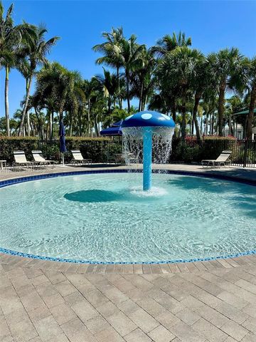 1462 Running Oak Ct, Royal Palm Beach, FL 33411