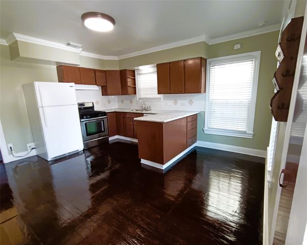 6906 Van Etten Street, Houston, TX 77021