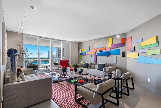 21050 Point Pl 1006, Aventura, FL 33180