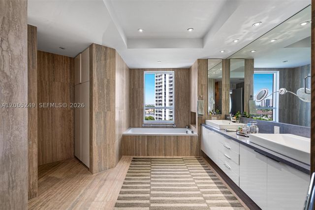 21050 Point Pl 1006, Aventura, FL 33180