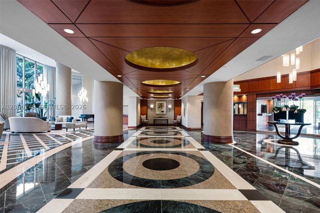 21050 Point Pl 1006, Aventura, FL 33180