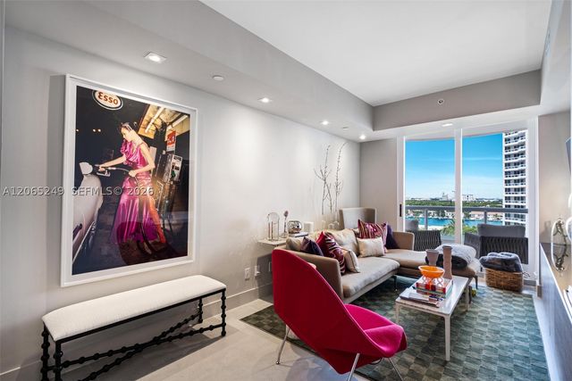 21050 Point Pl 1006, Aventura, FL 33180