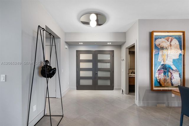 21050 Point Pl 1006, Aventura, FL 33180