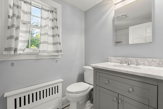 1375 Brush Hill Rd, Milton, MA 02186