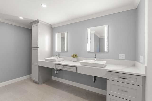 1375 Brush Hill Rd, Milton, MA 02186