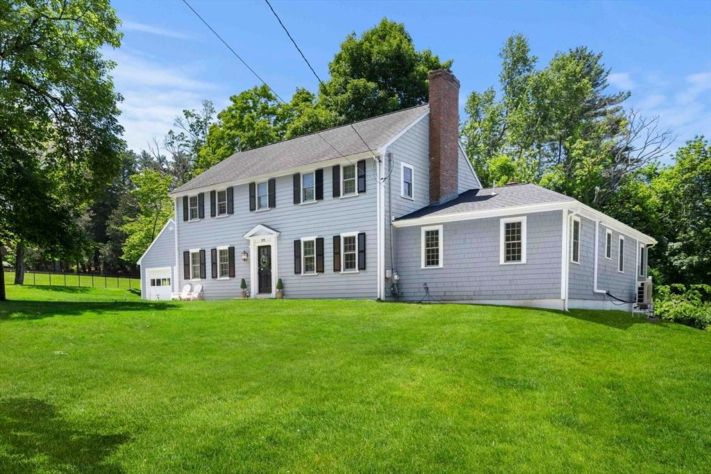 1375 Brush Hill Rd, Milton, MA 02186