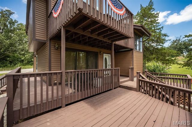 415 Lilac Lane, St Clair, MO 63077